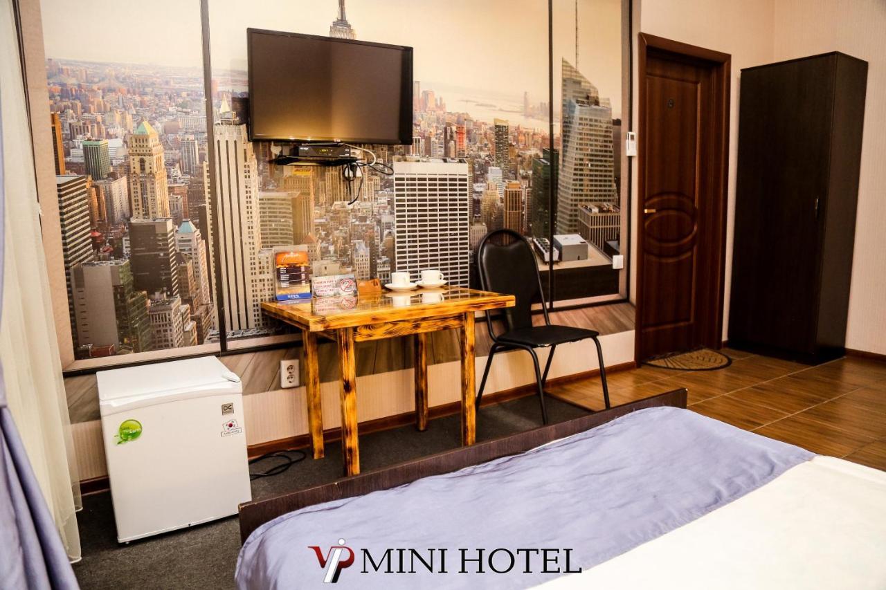 Vip Mini Hotel Semei Exterior foto