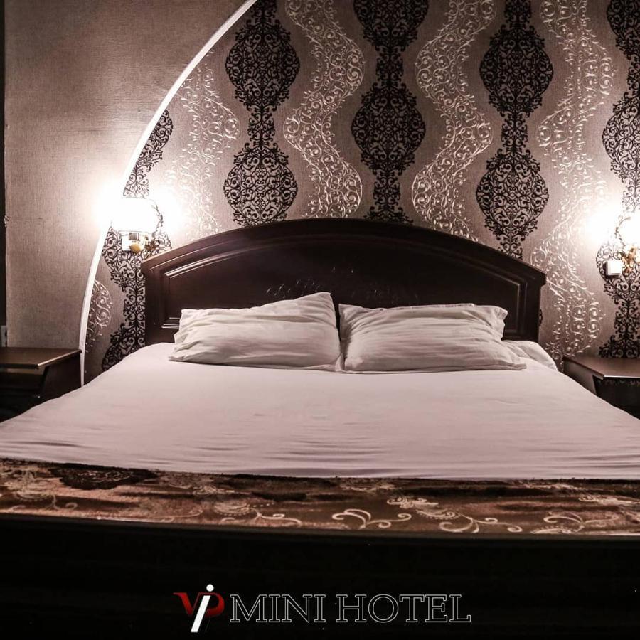 Vip Mini Hotel Semei Exterior foto