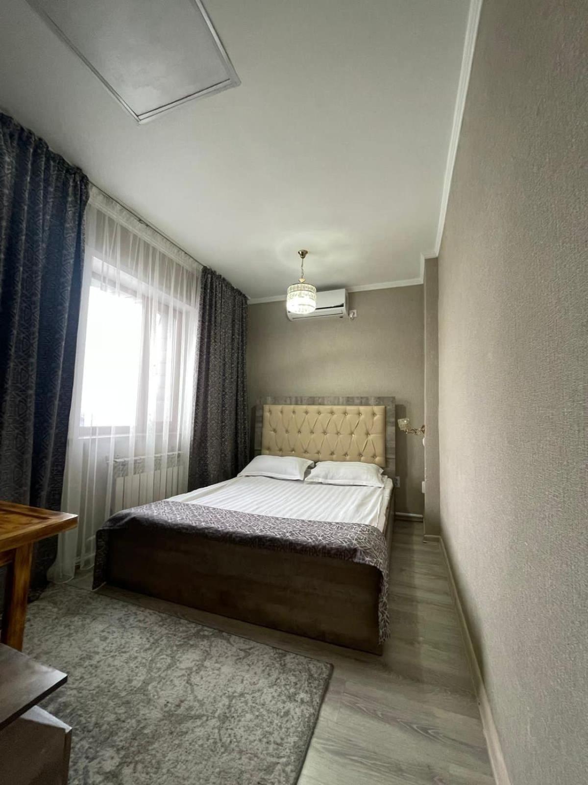 Vip Mini Hotel Semei Exterior foto