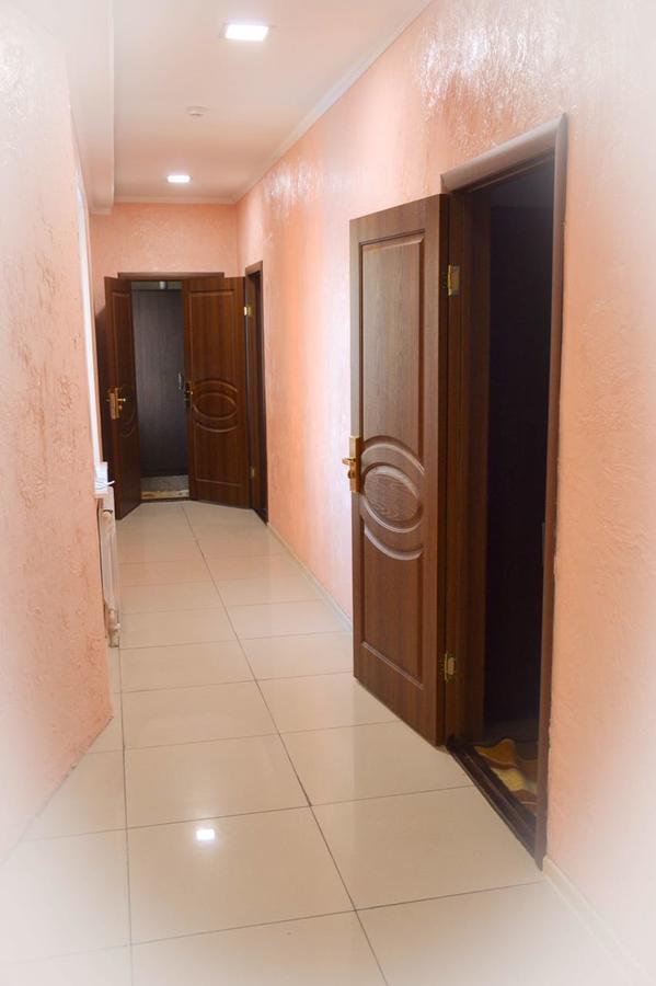 Vip Mini Hotel Semei Exterior foto